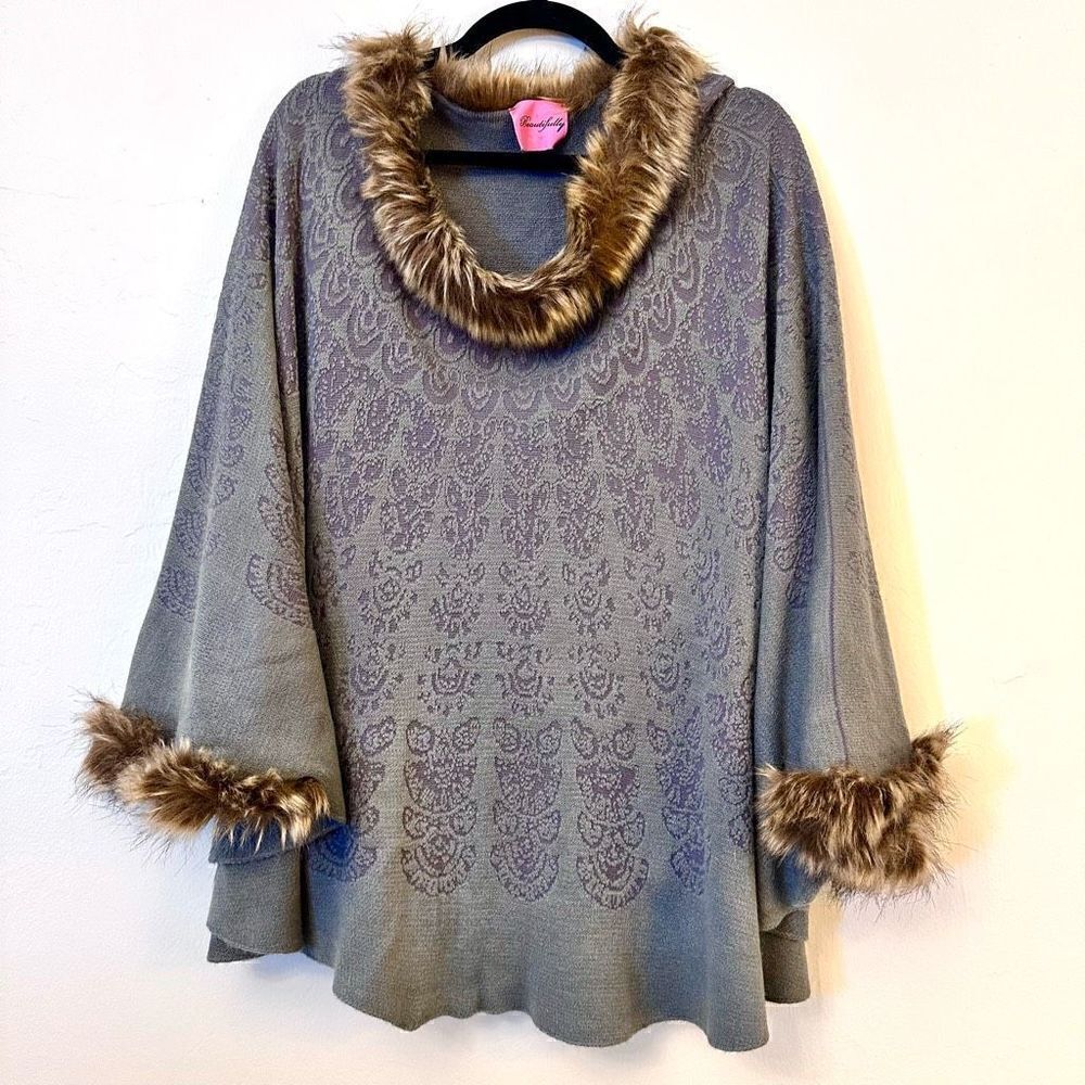 Beautifully Faux Fur Trim Patterned Poncho Sweater Brown Mauve Garnet One Size f